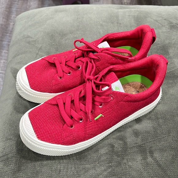 Cariuma Shoes - Cariuma sneakers